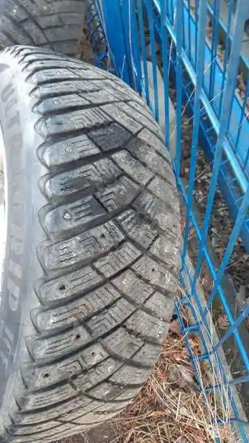 HONDA CIVIC Accord  FRV  koła 16  zima GoodYear 205/60/16 pod kolec