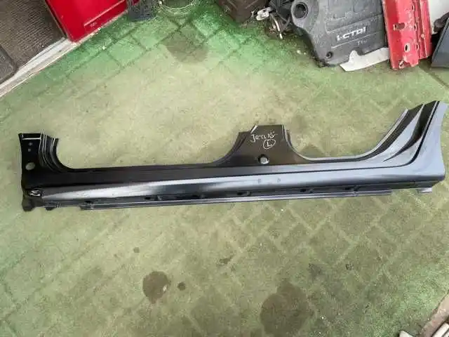 Honda Jazz IV 2015- Próg prawy  NOWY