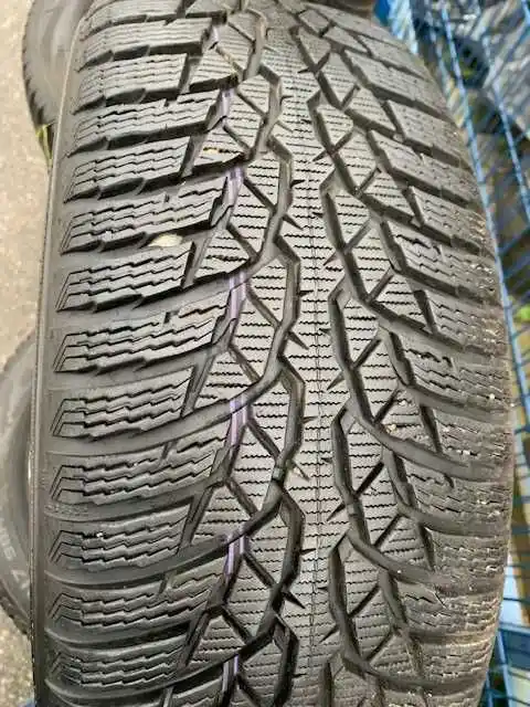 Honda  HRV HR-V Koła Zima 17 NOKIAN WR D4 8mm