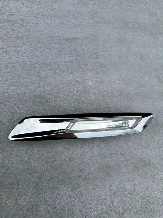 BMW 5 F10 F11 Kierunkowskaz Prawy Przód