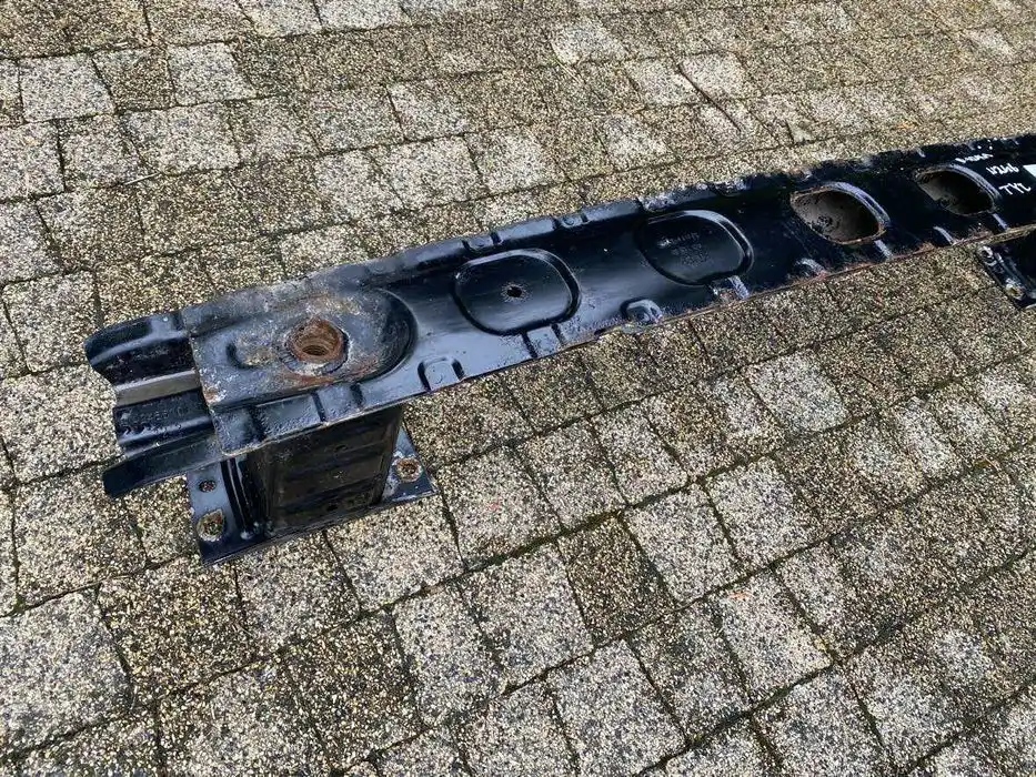 Mercedes B Klasa W246 Belka Zderzaka Tył