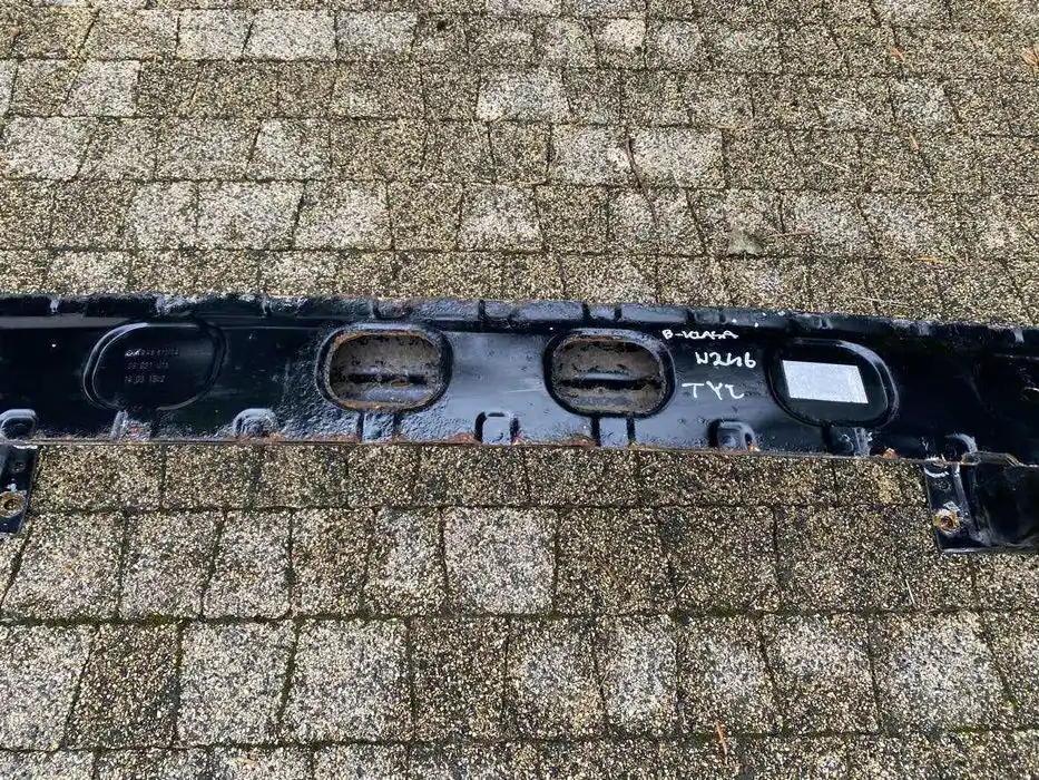 Mercedes B Klasa W246 Belka Zderzaka Tył