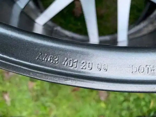 Mercedes G klasa  W463  2018- felgi OEM 22 cale komplet  4szt Ładne
