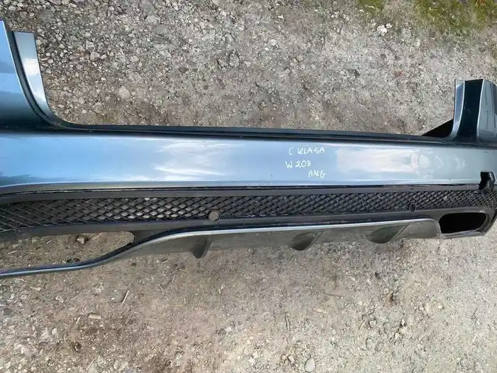 Mercedes C Klasa W205 Kombi Zderzak Tył Tylny
