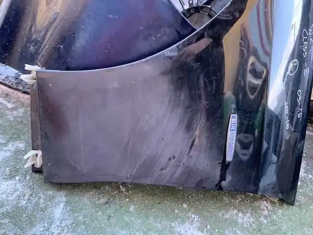MERCEDES W212 E Klasa Błotnik Lewy