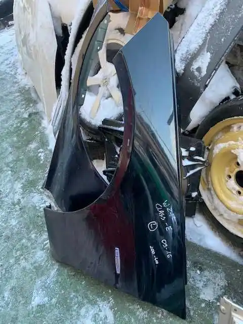 MERCEDES W212 E Klasa Błotnik Lewy