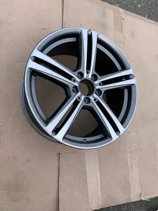 Felga pojedyncza 18 cali Mercedes GLC klasa AMG .
