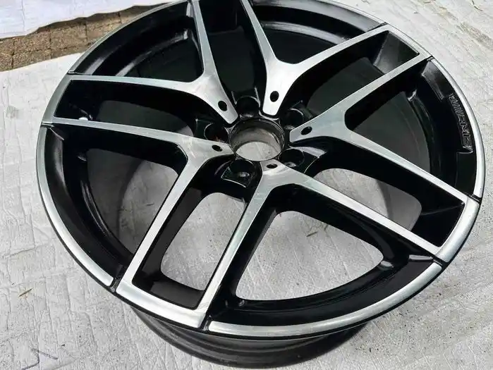 Mercedes GLC W253 AMG Pojedyncza Felga 19
