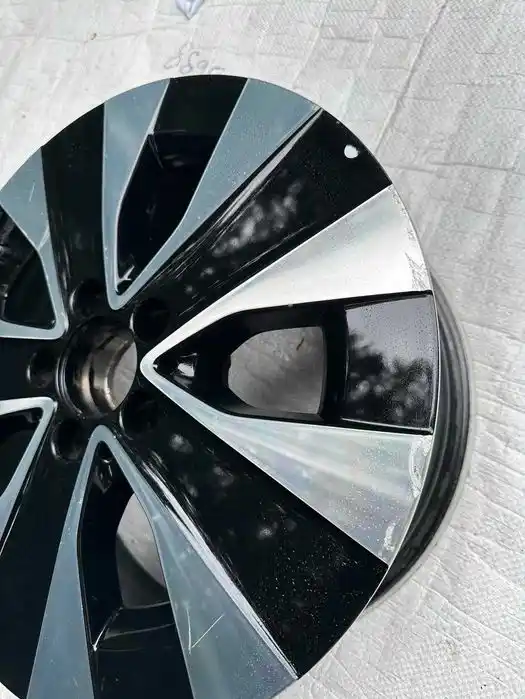 Mercedes V Klasa W447 Pojedyncza Felga 17