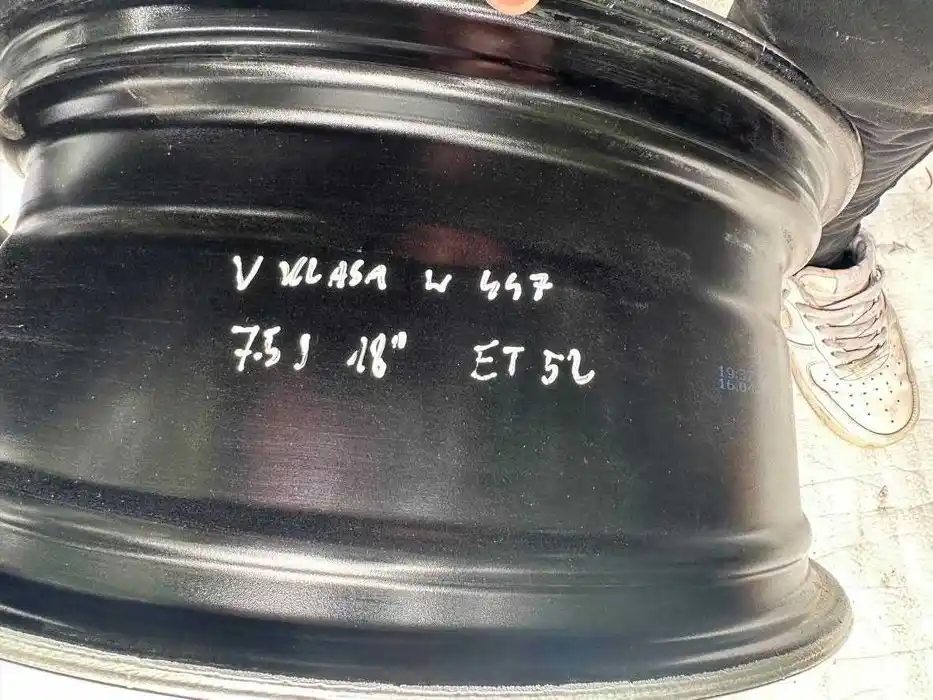 Mercedes V Klasa W447 Pojedyncza Felga 18