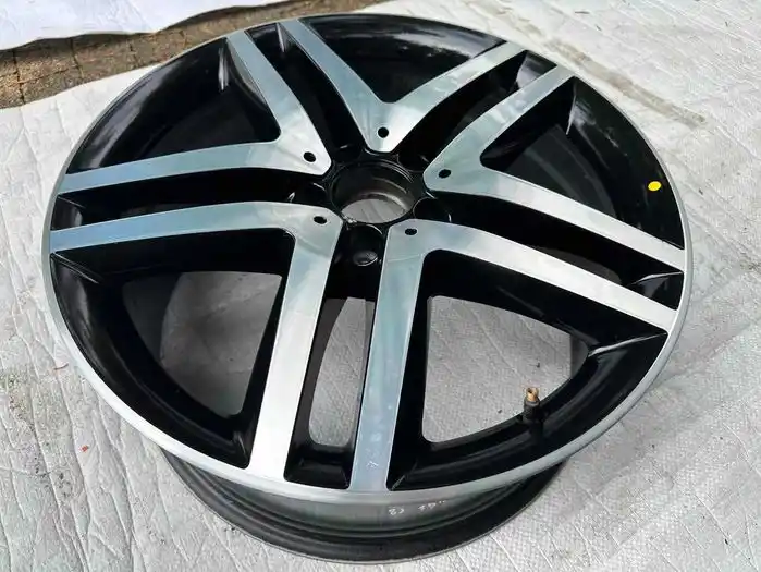 Mercedes Vito V Klasa W447 Pojedyncza Felga 19