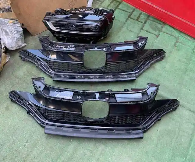Honda Jazz  IV Dynamic Atrapa Grill