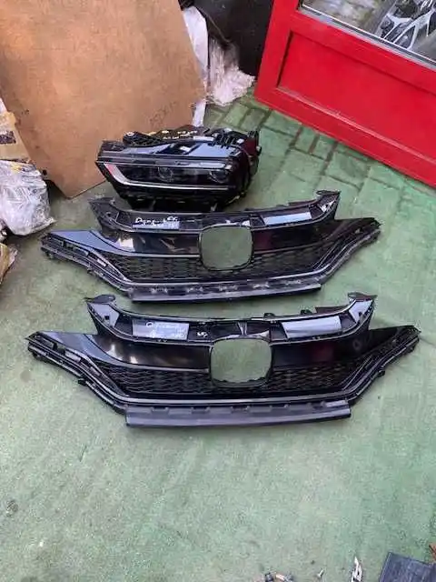 Honda Jazz  IV Dynamic Atrapa Grill