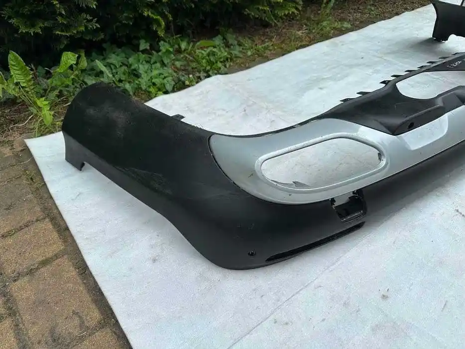 Mercedes E Klasa W213 Dokładka Zderzaka