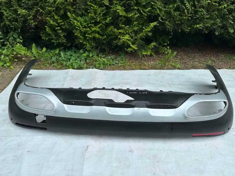 Mercedes E Klasa W213 Dokładka Zderzaka