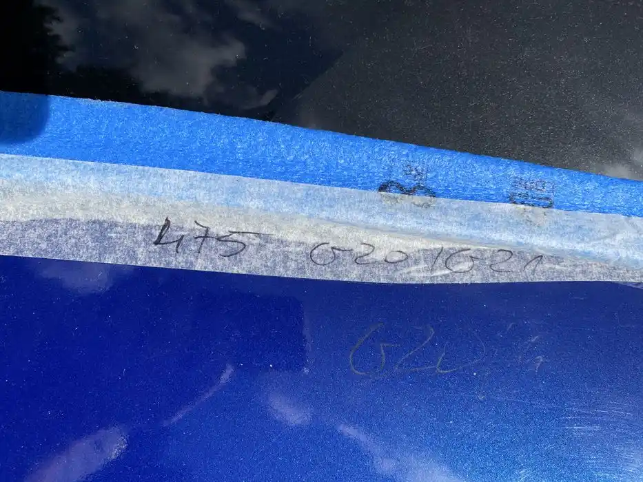 Mercedes BMW 3 G20 G21 maska  kolor  Ładna 475