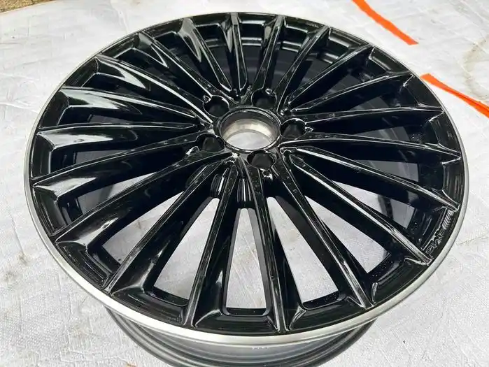 Mercedes A Klasa W177 AMG Pojedyncza Felga 19