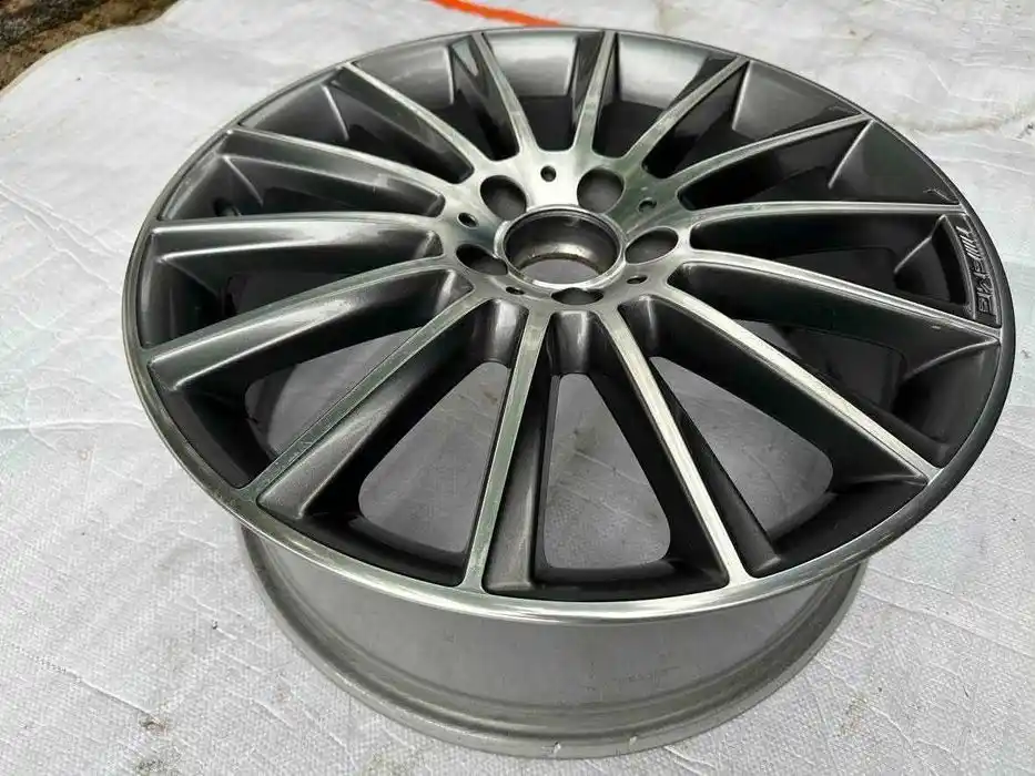 Mercedes C Klasa W205 AMG Pojedyncza Felga 19