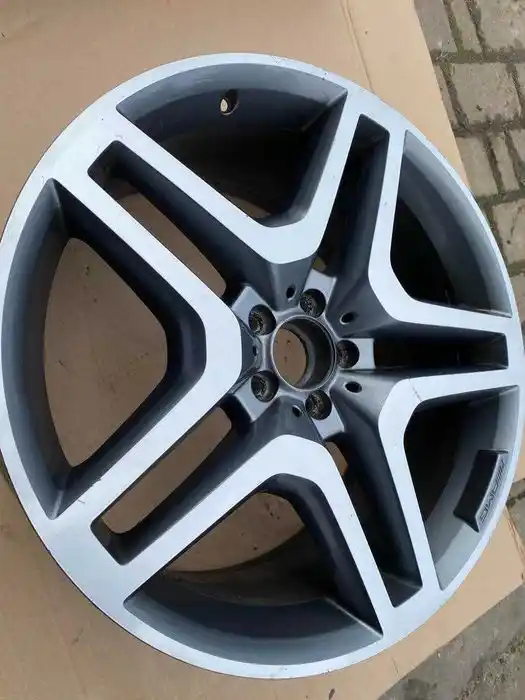 Mercedes GLS ML Pojedyncza Felga 21
