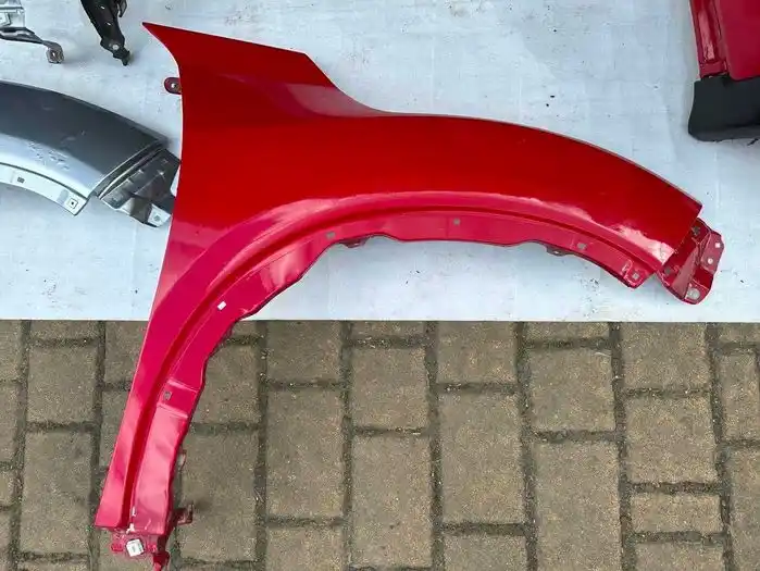 Honda HR-V II 2015- Błotnik Prawy R81