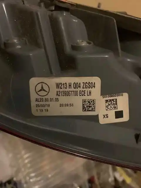 MERCEDES C Klasa W205 Lampa tył tylna lewa Ładna  Oryginał