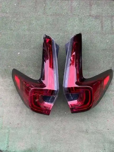 Honda CRV V 2017- lampa prawa tył Black