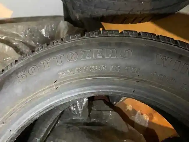 Opony Zimowe Pirelli Sottozero 225/60R18