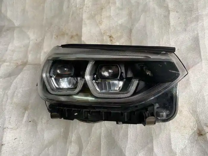 BMW X3 G01 X4 G02 Lampa Przednia Prawa