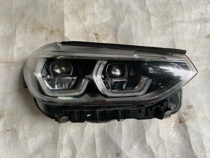 BMW X3 G01 X4 G02 Lampa Przednia Prawa