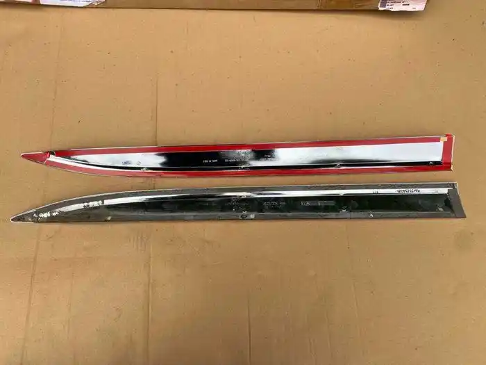 Honda HR-V hrv II 2015- Listwa Drzwi Komplet OEM