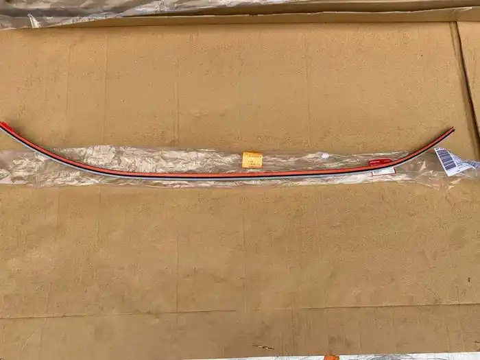 Honda HR-V II Listwa Szyby Czolowej OEM