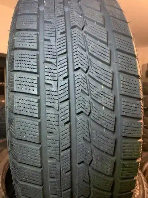 Opony Zimowe Fortune Snowfun 215/60R16