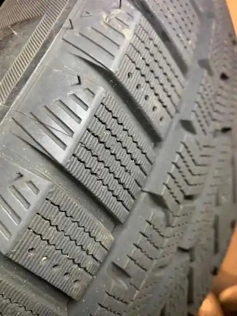Opony Zimowe Fortune Snowfun 215/60R16