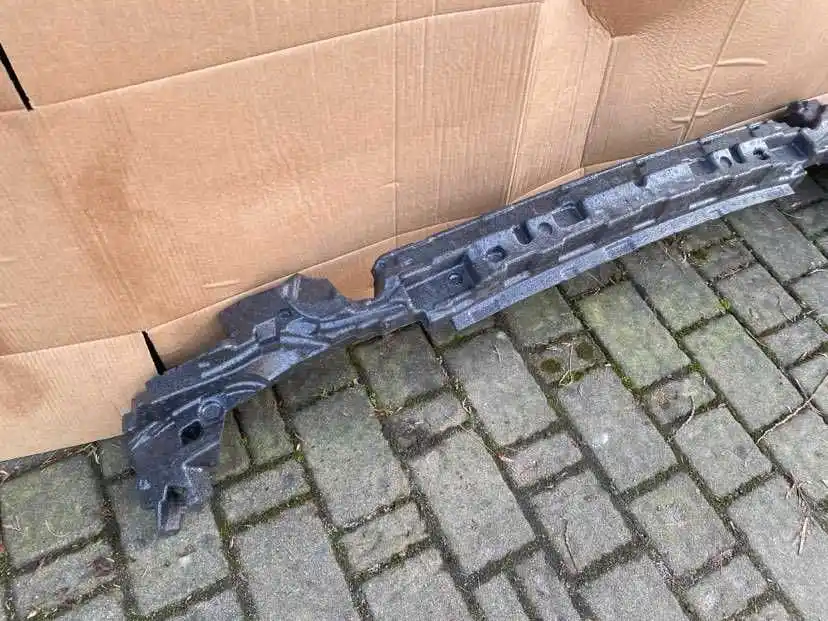 Mercedes E-Klasa W213 AMG Absorber Zderzaka