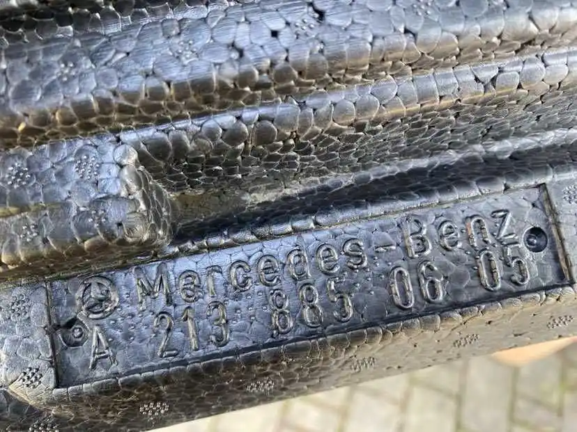 Mercedes E-Klasa W213 AMG Absorber Zderzaka