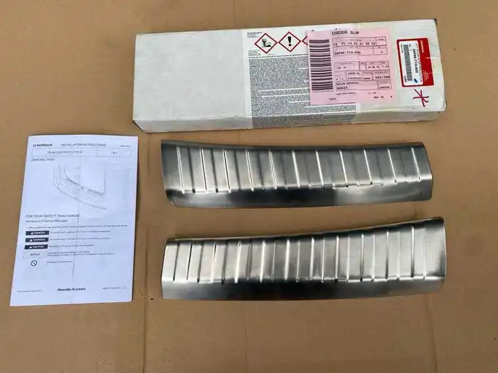Honda CR-V IV 2012- Osłona Dekor Pasa Tylnego OEM