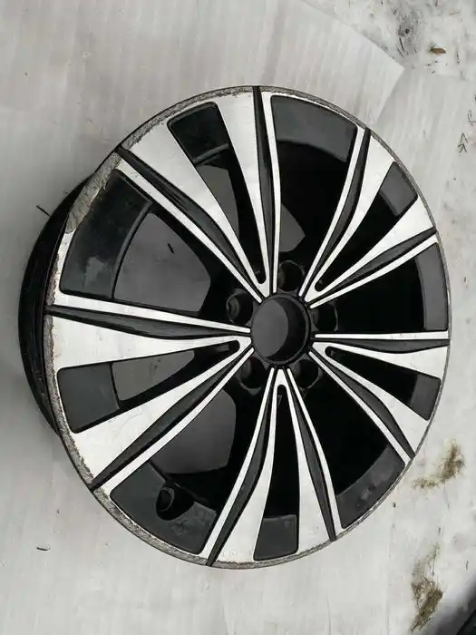 Mercedes C Klasa W206 Pojedyńcza Felga 17