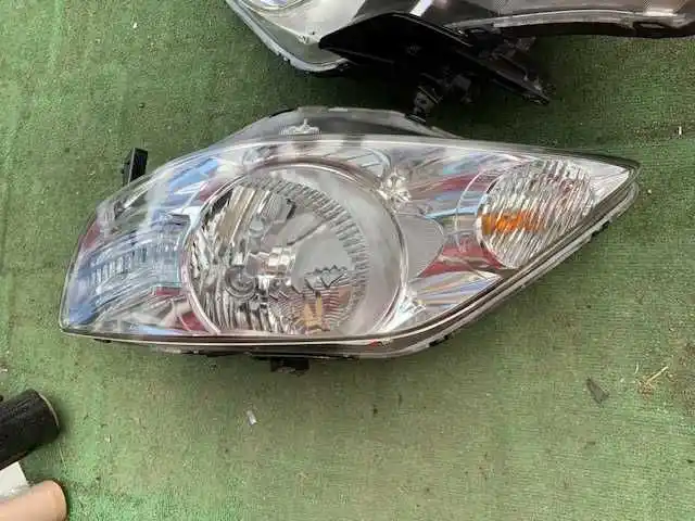 Honda City Lampa Przód