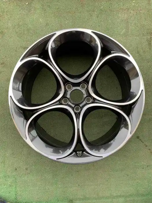 Felga pojedyncza 20 cali  ALFA ROMEO GIULIETTA GIULIA 8.5" x 20" 5x110