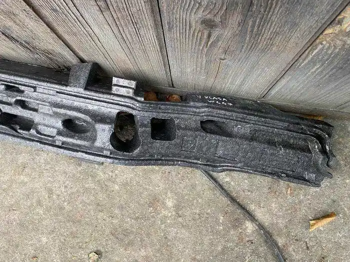 Mercedes V Klasa W447 Absorber Zderzaka Przód