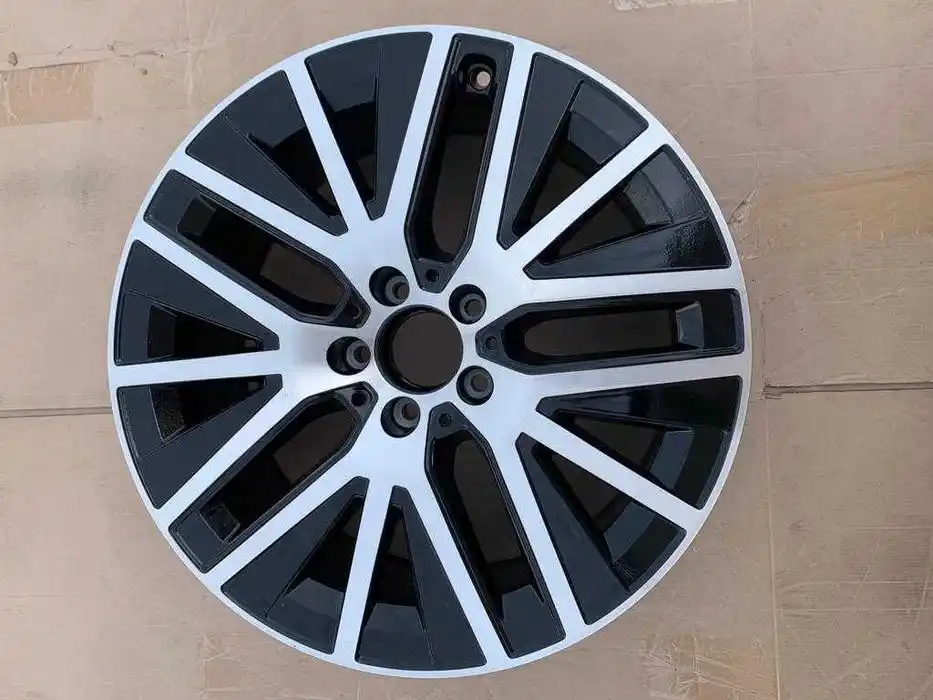 Felga pojedyncza 17 cali Mercedes CLA/A klasa AMG.