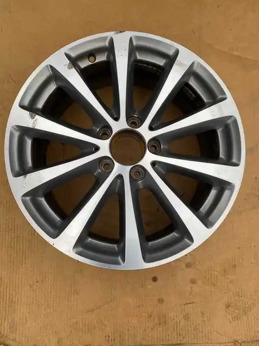 Mercedes E Klasa A213 Pojedyncza Felga 17