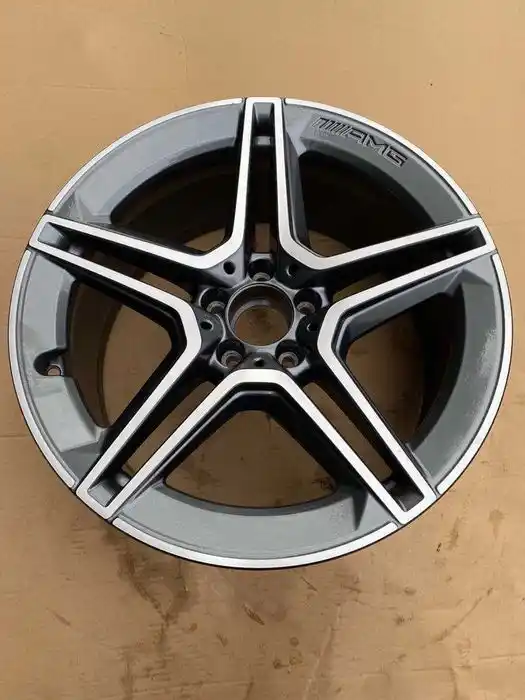 Mercedes Glc W253 Lift Pojedyncza Felga 19
