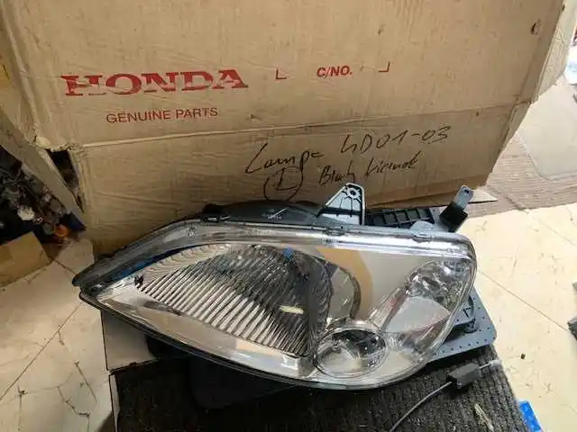 Honda Civic VII Sedan Lampa przednia Nowa