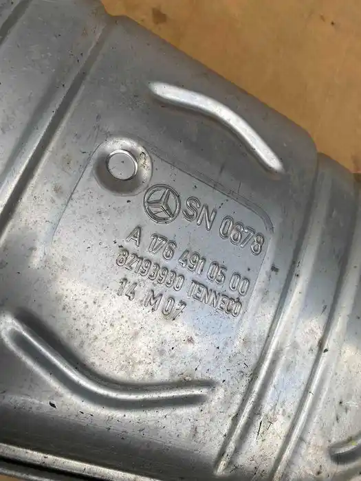 Mercedes A-Klasa W176 Wydech Tłumik Koćowy