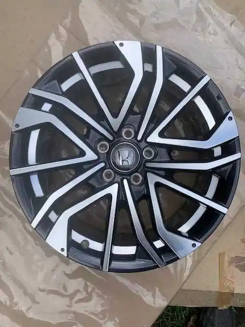 Honda Accord  Civic CRV Pojedyncza Felga 18 nowa OEM