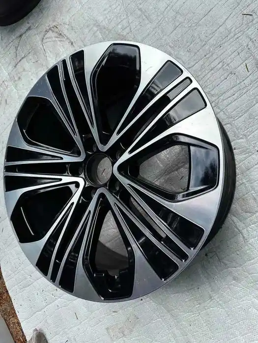 Mercedes E Klasa W214 Pojedyncza Felga 19