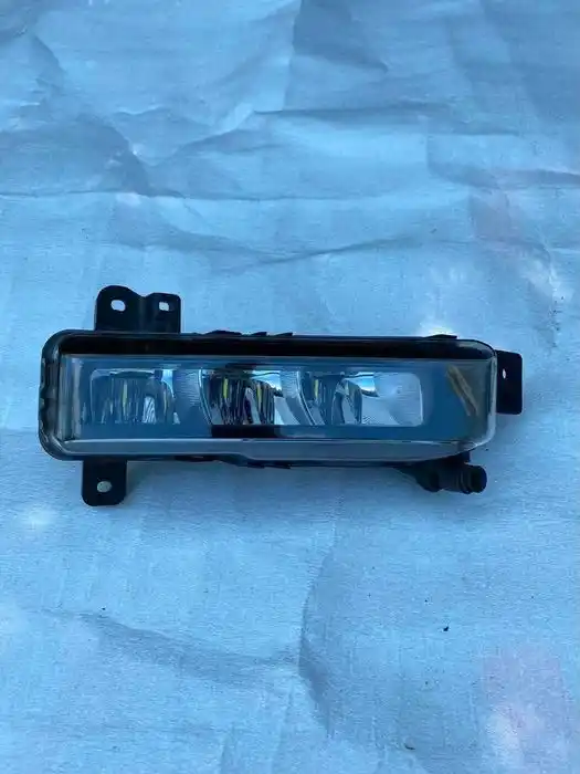 BMW F40 F45 Halogen Prawy Led