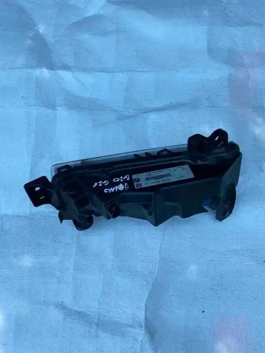 BMW F40 F45 Halogen Prawy Led