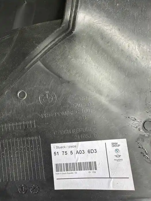 BMW 5 G60 G61 Nadkole Przednie Lewe Osłona Dolna